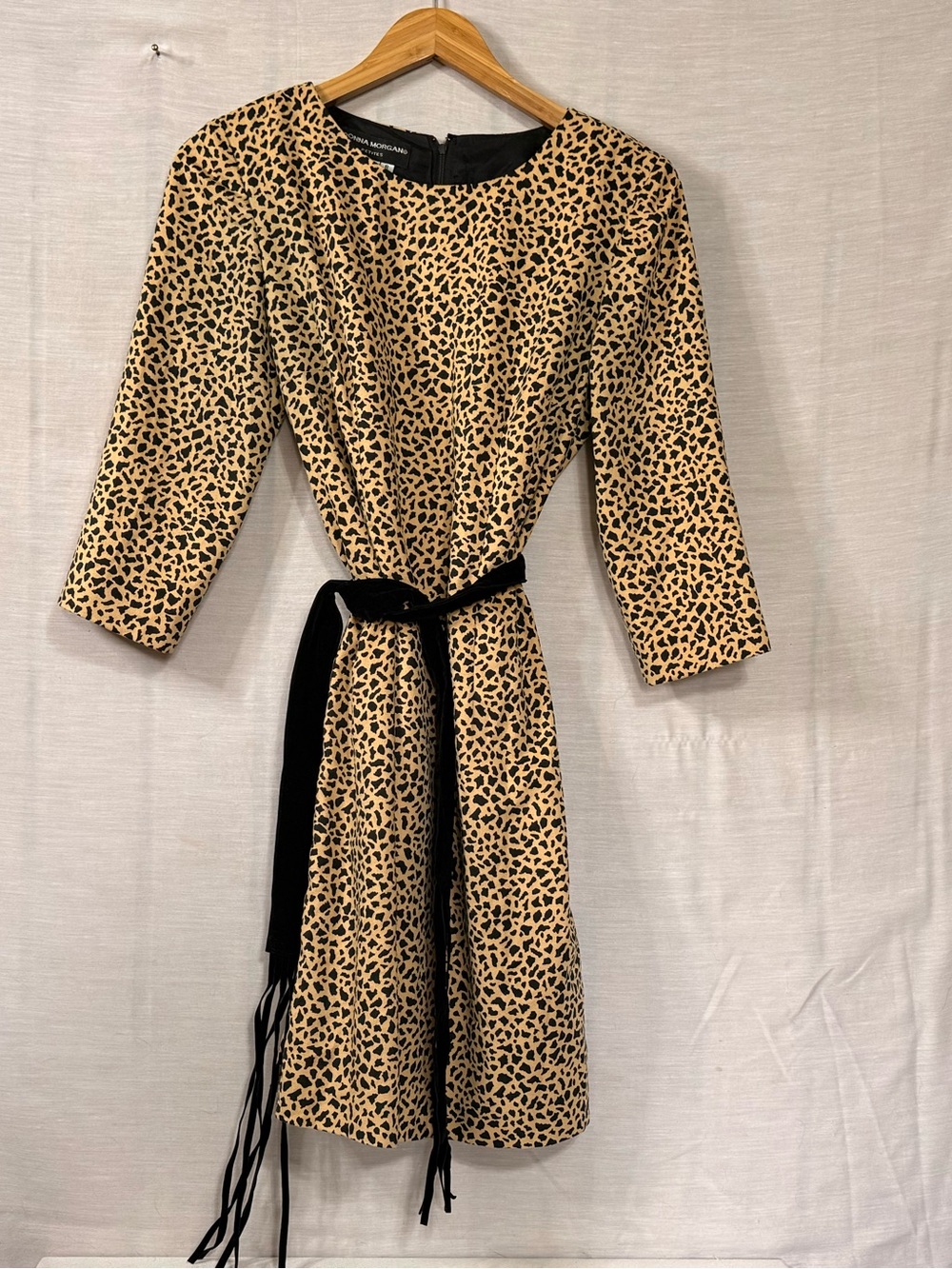 Vintage Donna Morgan Leopard Shoulder Pad Dress Petite 8 Fringe Belt